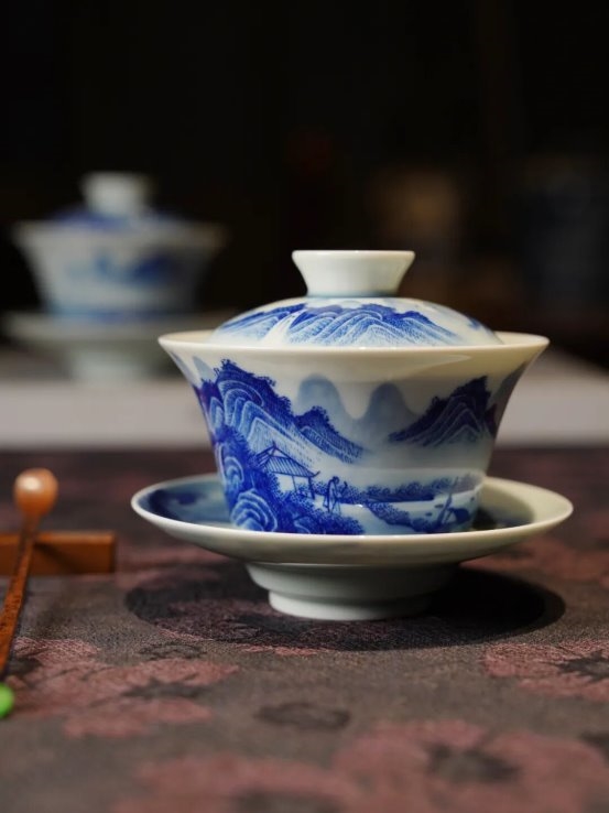 一款茶器何以登大雅之堂？“见山烧”青花背后的国器标准插图6