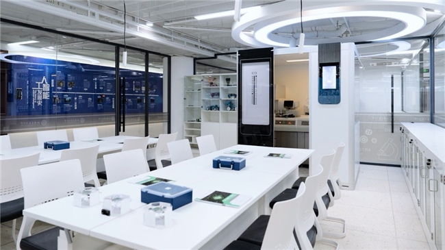 俞浩慈善基金会“未来教室·灯塔实验室”落地海门中学,助力培养拔尖青年科技人才插图1 俞浩慈善基金会“未来教室·灯塔实验室”落地海门中学,助力培养拔尖青年科技人才插图1