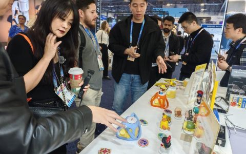 从中国课堂到全球家庭：希沃携AI故事机器人亮相CES 2026