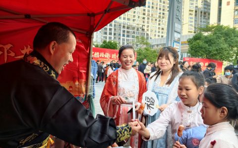 宋雅拾趣暖冬赴约！世茂服务石狮世茂摩天城国风游园会精彩纷呈