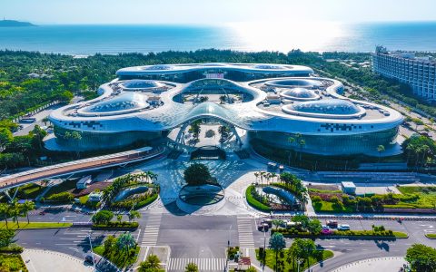 海南自贸港封关倒计时 中免集团领跑全球旅游零售新格局