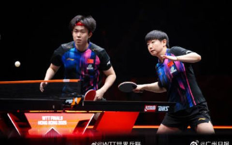 孙颖莎带伤出战，携手王楚钦获混双亚军