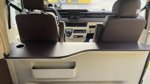 焕新升级智能座舱！苏州金龙新款睿星轻客重新定义“全员头等舱”插图2