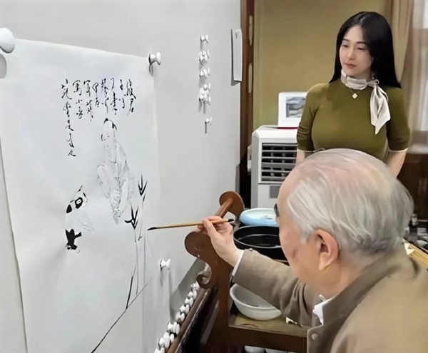 87岁画家范曾官宣得独子：妻子徐萌是90后插图2