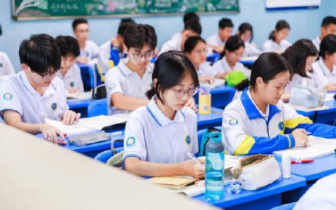 广州连续两年新增普通高中学位超万个！