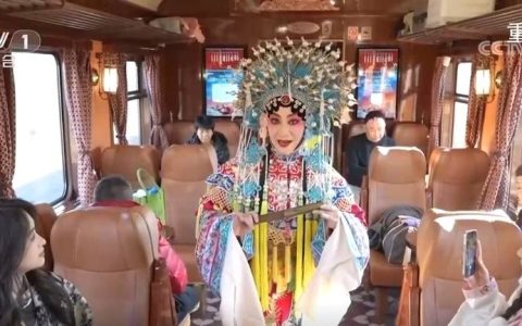 5.95亿人次、847.89亿元……透过数据看“流动的中国”释放万马奔腾的活力