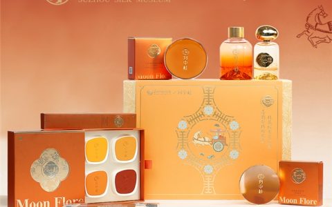 月中桂推出联名限定「马年礼盒」，携手苏州丝绸博物馆新春献礼