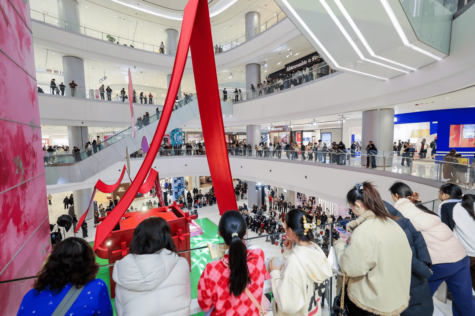 盏意新莳，开启东方新境与开年新意之旅 长沙IFS携手《嘉人 Marie Claire》新春限时艺术空间插图6