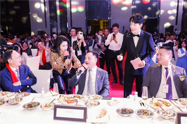 顾莉雅闪耀沙特新春盛典 传递祖国牵挂 共筑中沙情谊插图