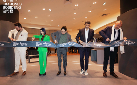 波司登AREAL入驻巴黎老佛爷：中国羽绒服品牌进入欧洲高端市场