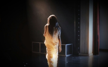 “正统偶像”何解？杨冰怡用十一年交出她的答案插图1