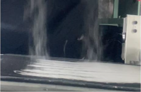 花王开发出与无纺布一体化的超细纤维积层片材 实现超细薄膜在人体上大面积及活动部位的应用插图1 花王开发出与无纺布一体化的超细纤维积层片材 实现超细薄膜在人体上大面积及活动部位的应用插图1