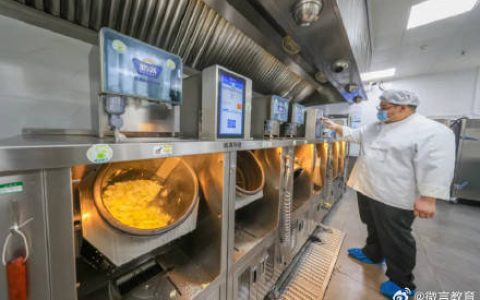 北京所有中小学，明年底将实现校内供餐