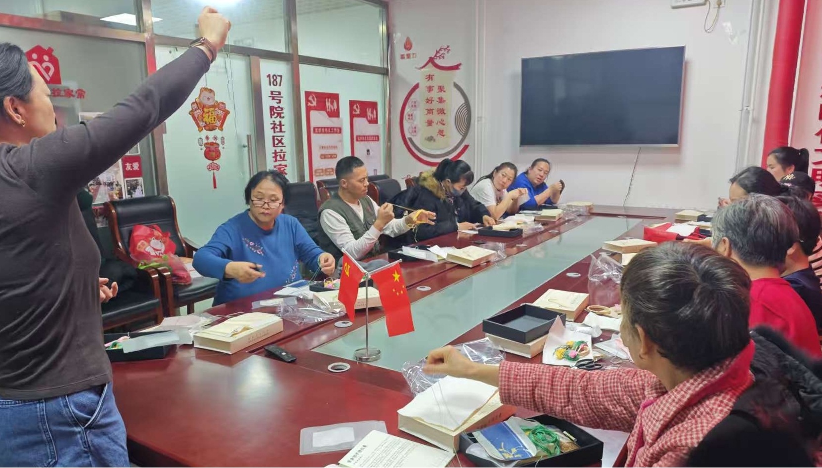 古韵匠心·香传雅意——清源街道手作疗愈课温暖举行插图