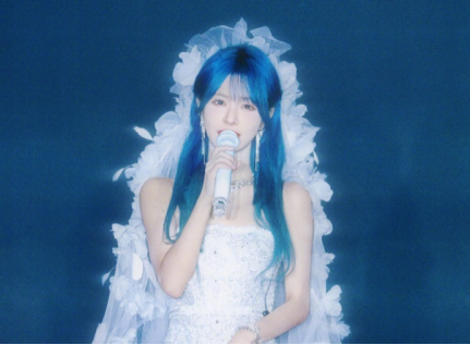 “正统偶像”何解？杨冰怡用十一年交出她的答案插图2