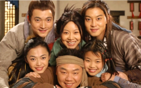 《武林外传》冲上热搜！网友：佟掌柜没骗我们 20年快得很弹指一挥间