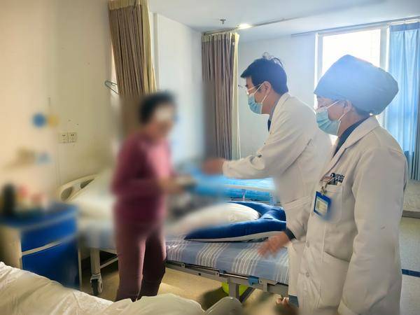 北京华厦民众眼科医院元旦送“暖饺”，以人文关怀筑牢医患情