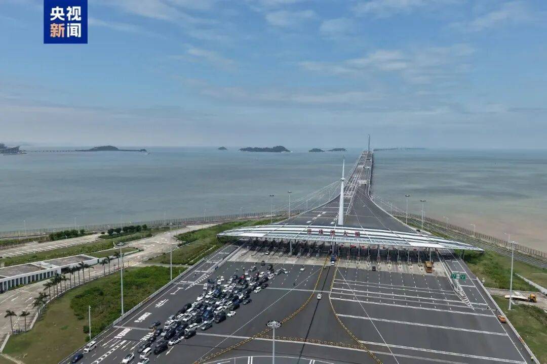 港珠澳大桥口岸累计突破1亿人次！插图