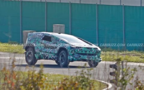 配全球最大挡风玻璃！沙特造车新势力首车首秀：造型太怪异