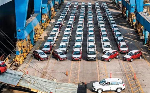 超一半家庭都有汽车！2025年全国机动车保有量达4.69亿辆