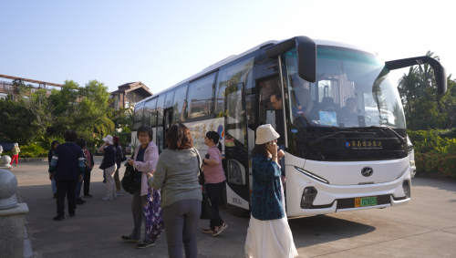 绿动自贸港  悦享新体验：苏州金龙助力康志客运领航海南入境高端游插图2