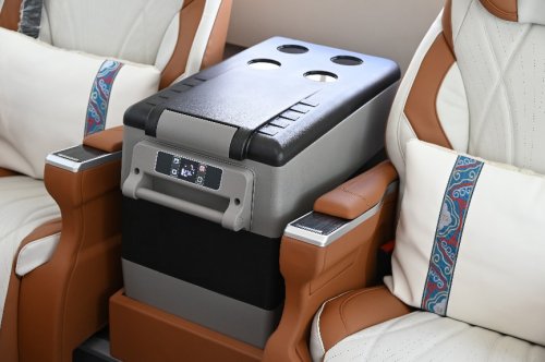 苏州金龙“公路和谐号”：打造高端商旅客运新标准插图5