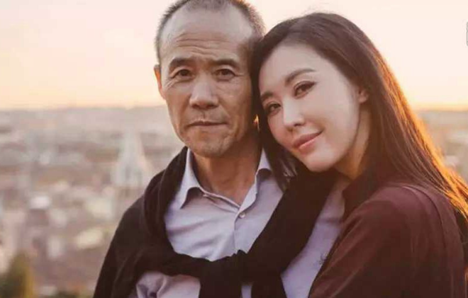 田朴珺最新回应与王石离婚 假的插图1