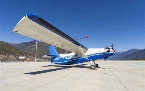 我国自研大型无人运输机 金牛座完成川藏高原跨区首飞