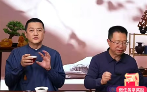 李亚鹏带货登总榜第一 90分钟销售额破5000万元 热度远超与辉同行