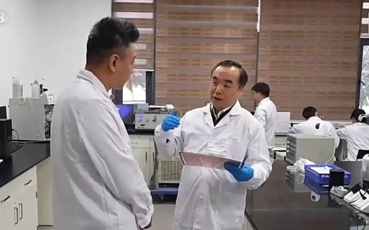 为航天器提供电力保障！中国成功研发叠层柔性太阳能电池插图