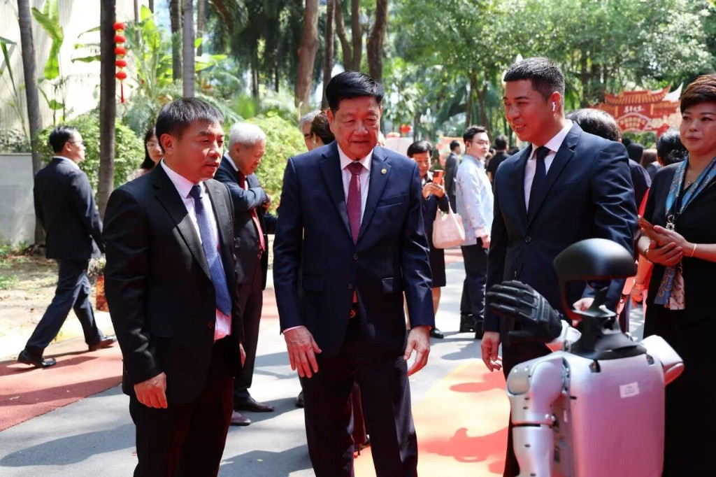 泰国浙江商会助力中国大使馆新春招待会—浙江智能科技获泰国总理高度赞誉插图11