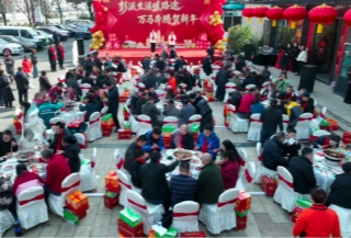 从“奔波”到“衣锦还乡” 京东超市数百份年礼暖人心插图 从“奔波”到“衣锦还乡” 京东超市数百份年礼暖人心插图