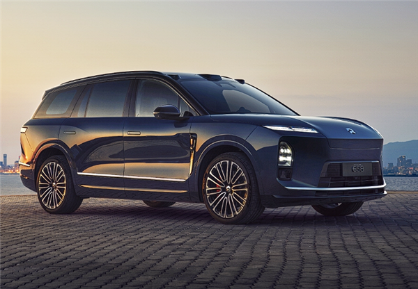 李斌兑现承诺！蔚来：2025年Q4经营利润至少7个亿插图