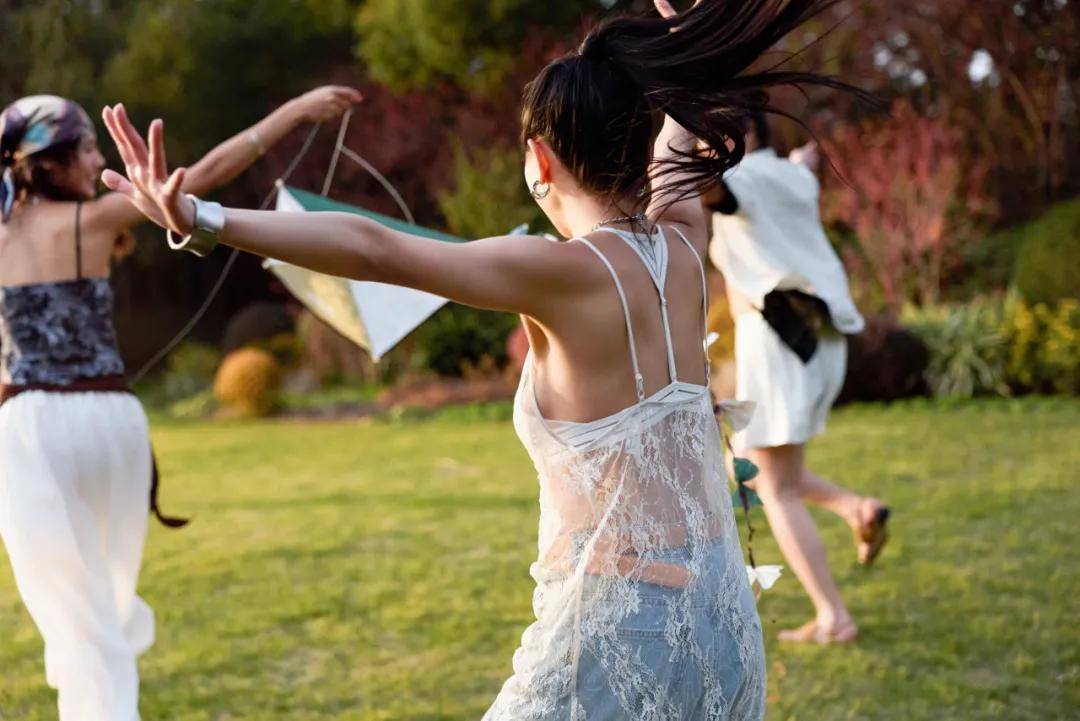 谁在定义我们怎么穿？爱慕开启了一件衣橱“配角”的逆袭插图12