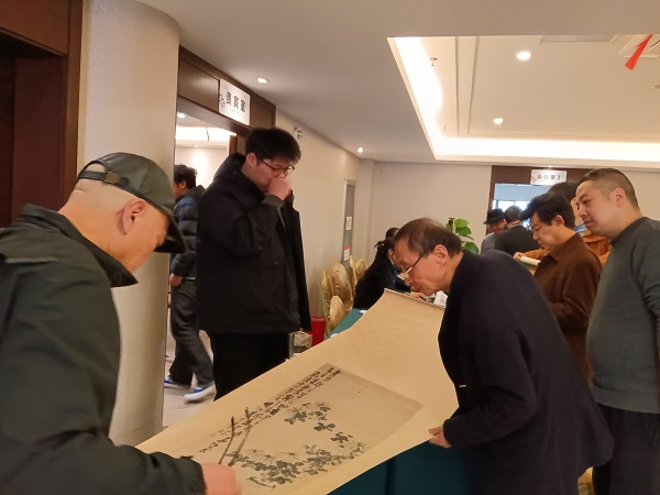 黄山华墨拍卖五周年盛典暨春季艺术精品拍卖会圆满举槌插图