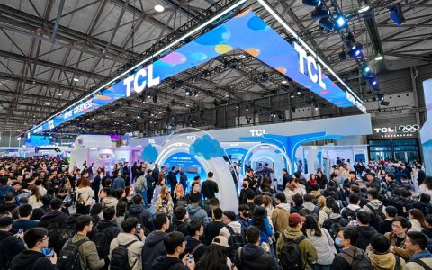 TCL实业AWE 2026焕新打造品牌活力乐园，“屏显+AI”让智慧生活触手可及