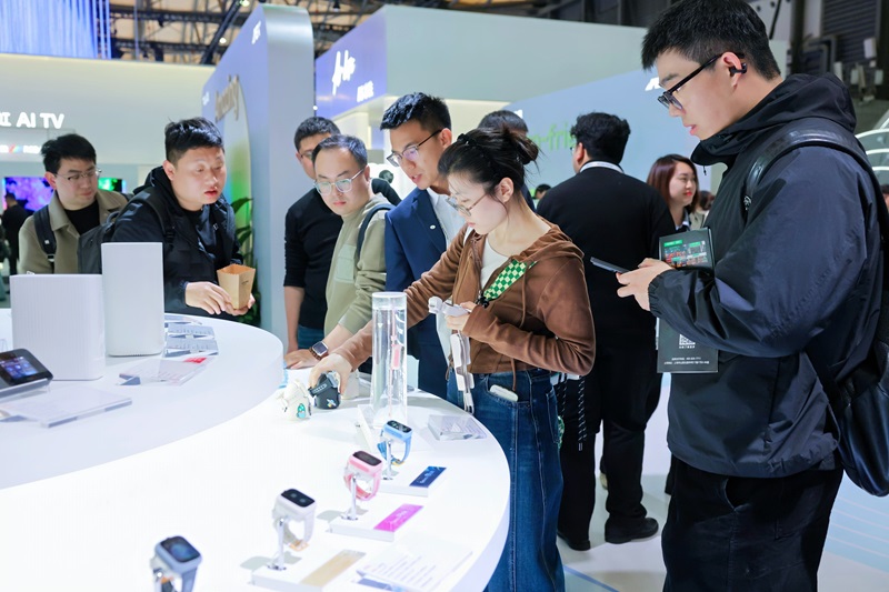 TCL实业AWE 2026焕新打造品牌活力乐园，“屏显+AI”让智慧生活触手可及插图10