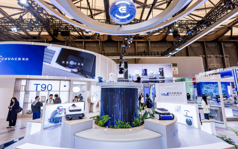 进军具身智能元年：科沃斯全场景服务机器人首秀 AWE2026