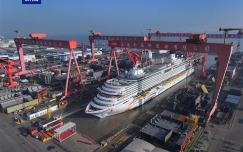 第二艘国产大型邮轮！爱达·花城号完成坞内起浮：年底交付