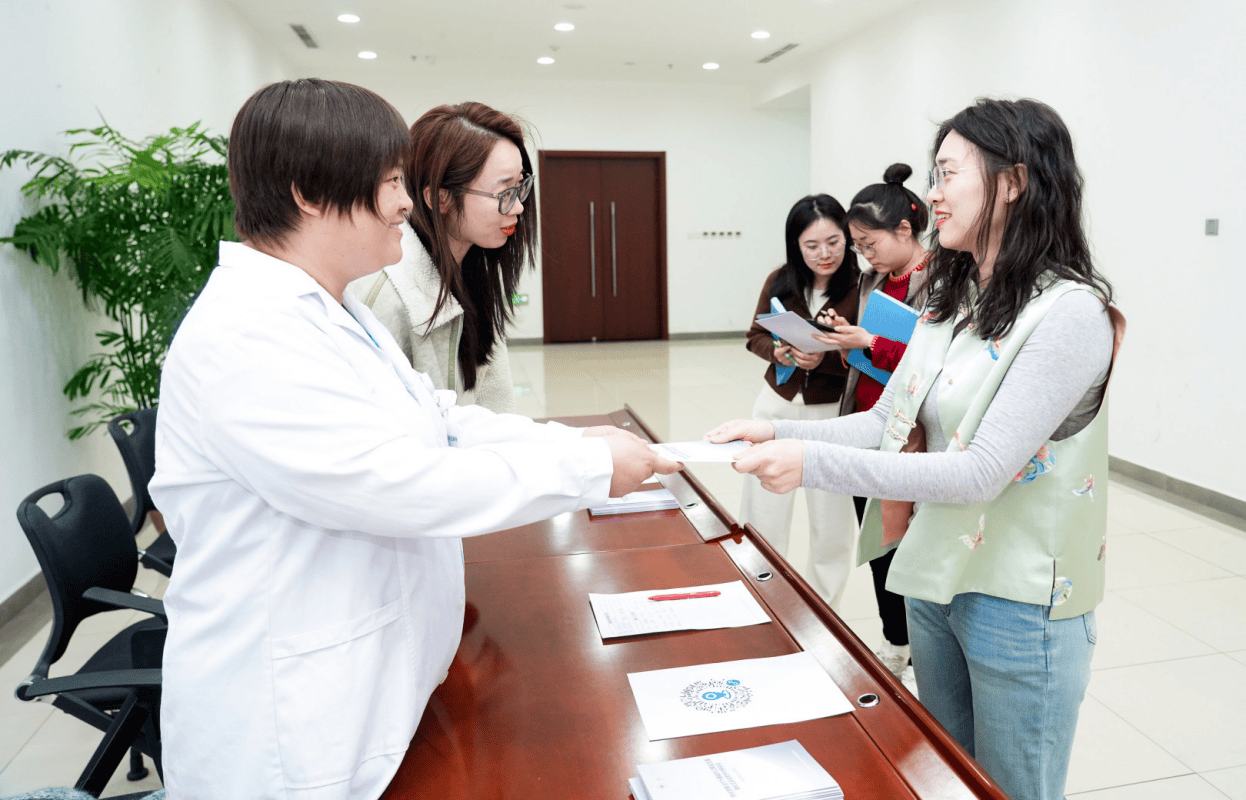 德国月神联合北京世纪坛医院 深化女性更年期健康研究插图2