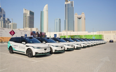 中国无人车开进迪拜 萝卜快跑启动全无人商业化运营