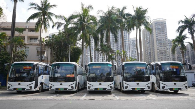 零排放高舒适!逸驰天下携手苏州金龙开启海南绿色通勤新时代插图 零排放高舒适!逸驰天下携手苏州金龙开启海南绿色通勤新时代插图