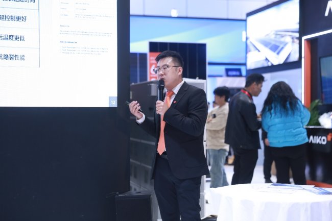 领跑25.2%效率巅峰，爱旭ABC亮相山东济南展插图4