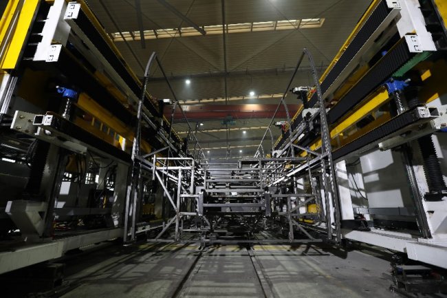 跑出马年加速度！苏州金龙奋战新春“开门红”插图5