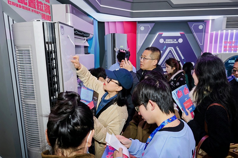 美的空调携核心科技闪耀AWE2026，领航全球好空气时代插图1