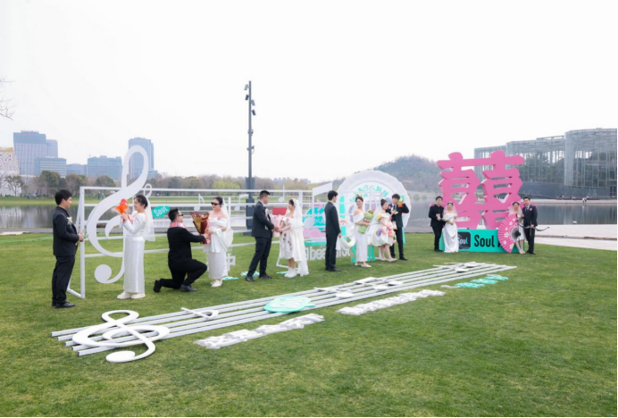 东方财经专访Soul App CTO 陶明：AI 赋能社交，探索全新可能插图2