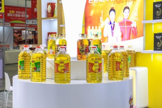 燃爆全场！喆泰惊艳亮相北京餐饮展插图4