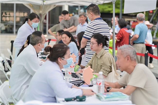 早识别，规范治，鼻过敏不必走弯路｜“无敏呼吸·鼻过敏科学防治行动”落地深圳插图5