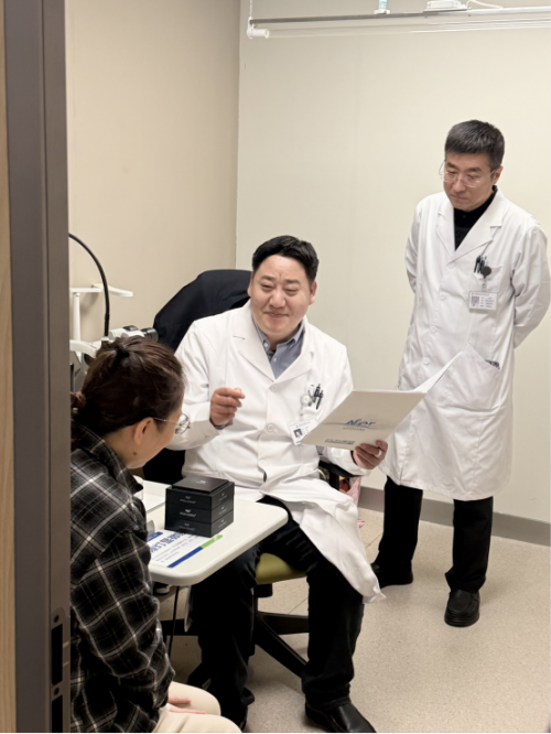 近视+老花两头烦？43岁妈妈用一次手术同时解决”插图1