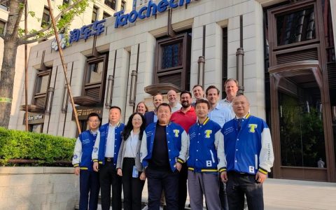 淘车车与欧洲汽车经销商汽车考察团开展深度交流